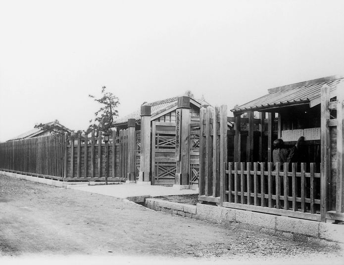 旧制中学校初期の正門
